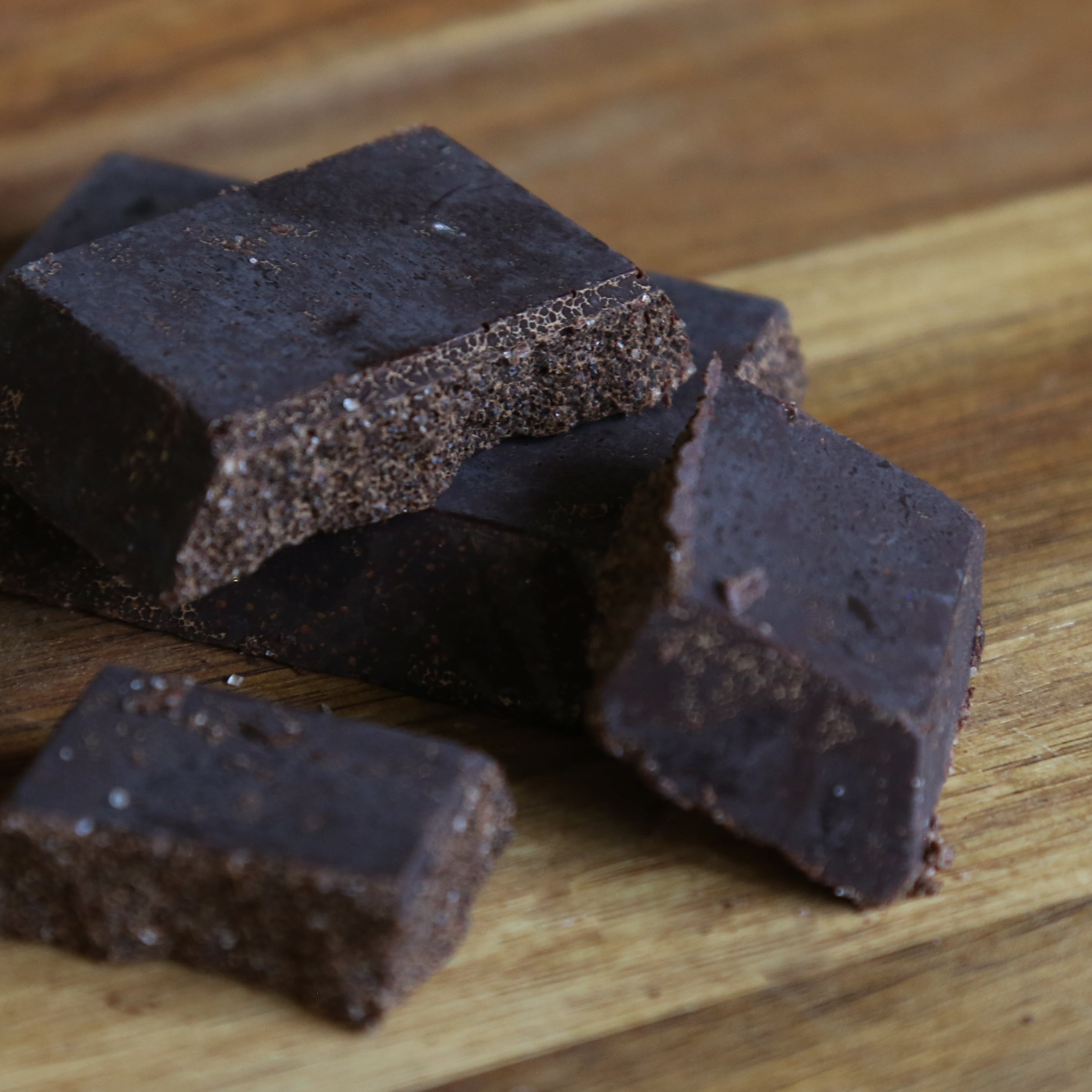 カーサ ドン・プリージ モディカチョコ IGP モディカ名産の塩入り